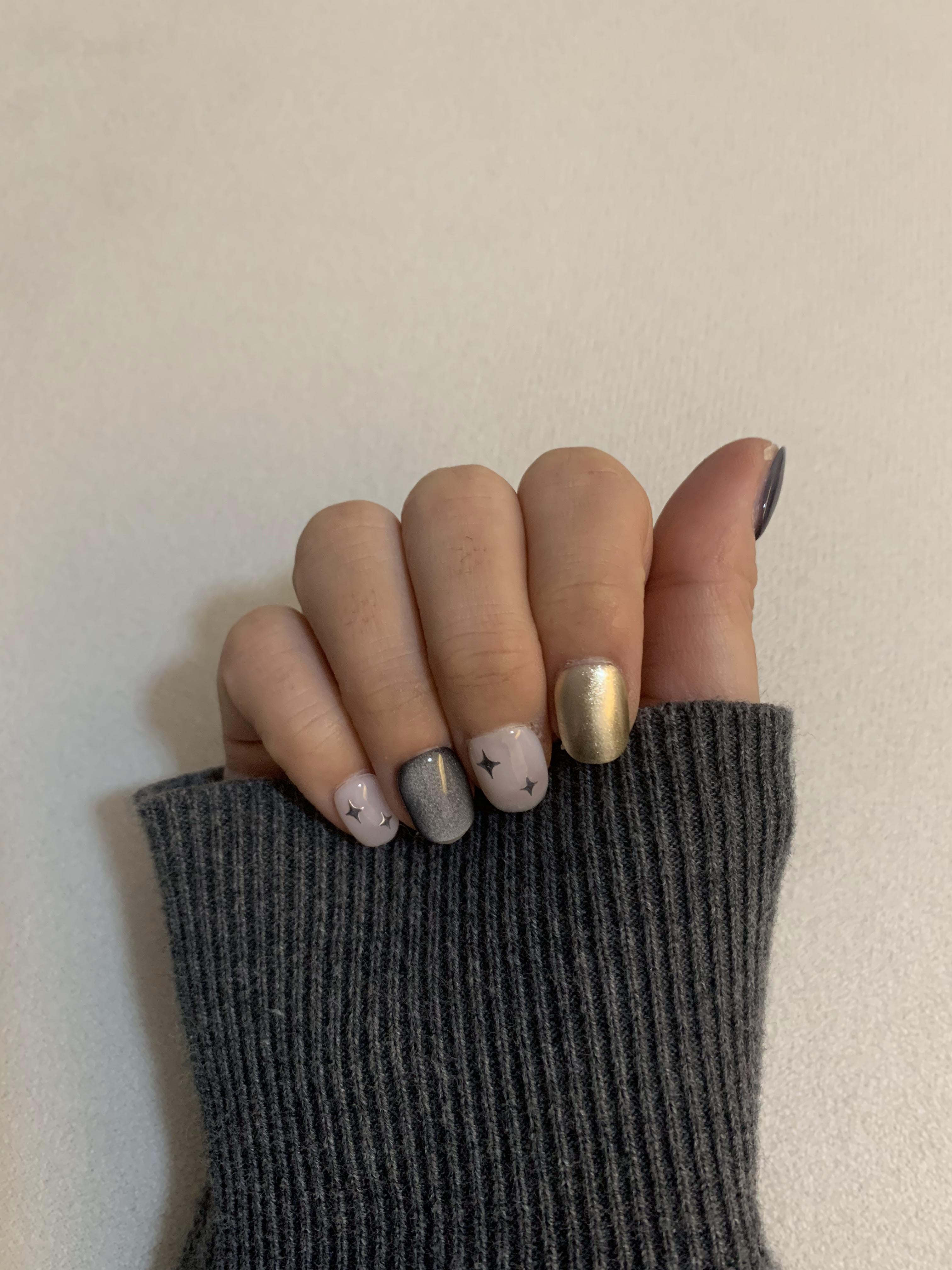 Sapphire Sky Blue Handmade Press-On Nails for Elegant Looks