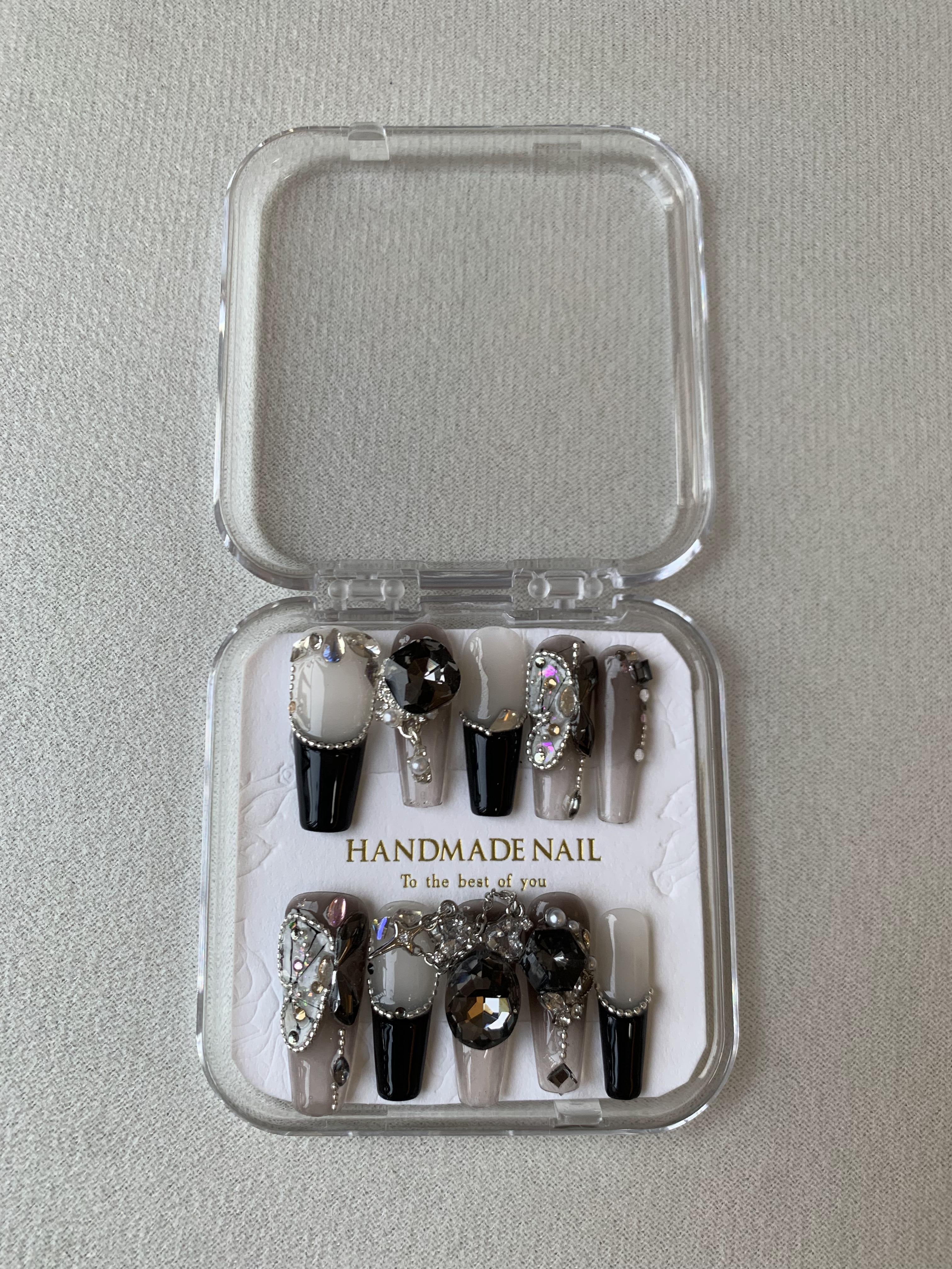 Obsidian Overture Handmade Black Press-On Nails for Evening Looks