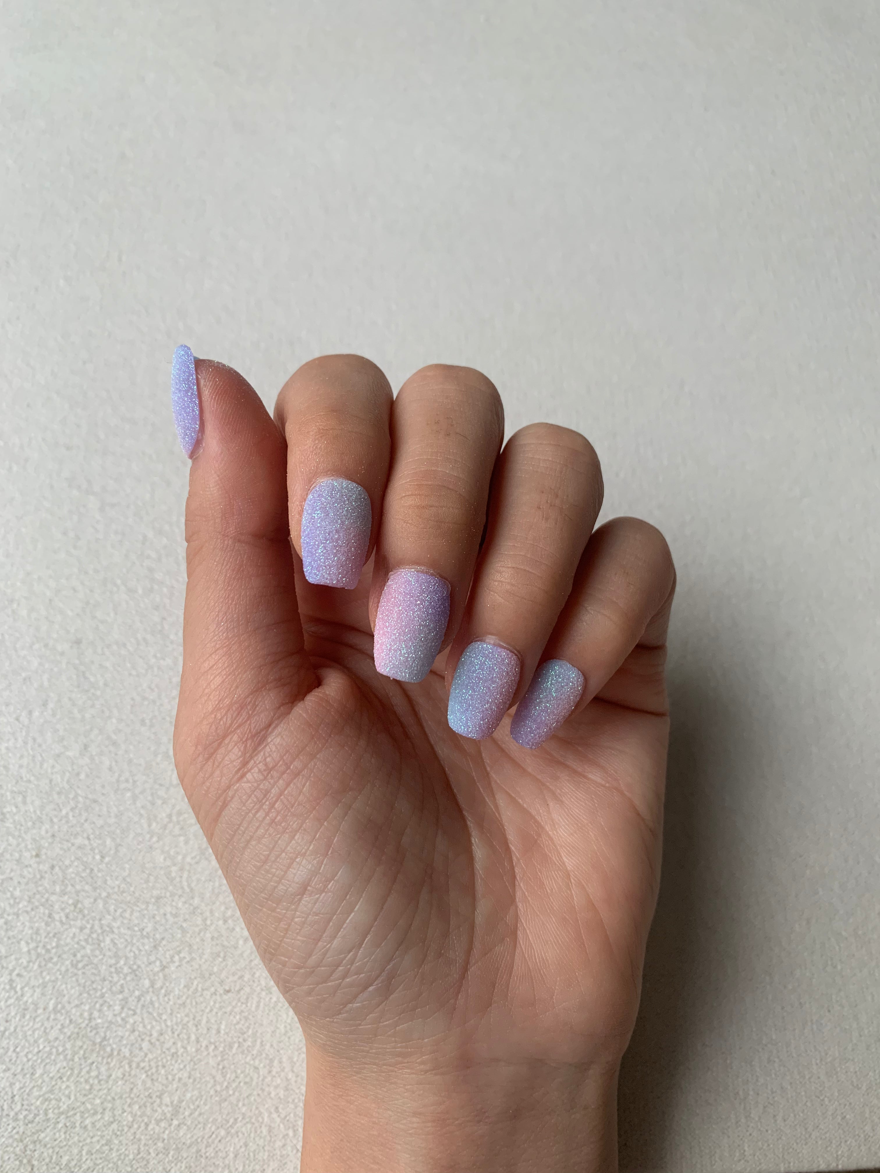 Radiant Confidence Bold Handmade Press-On Nails for Statement Looks
