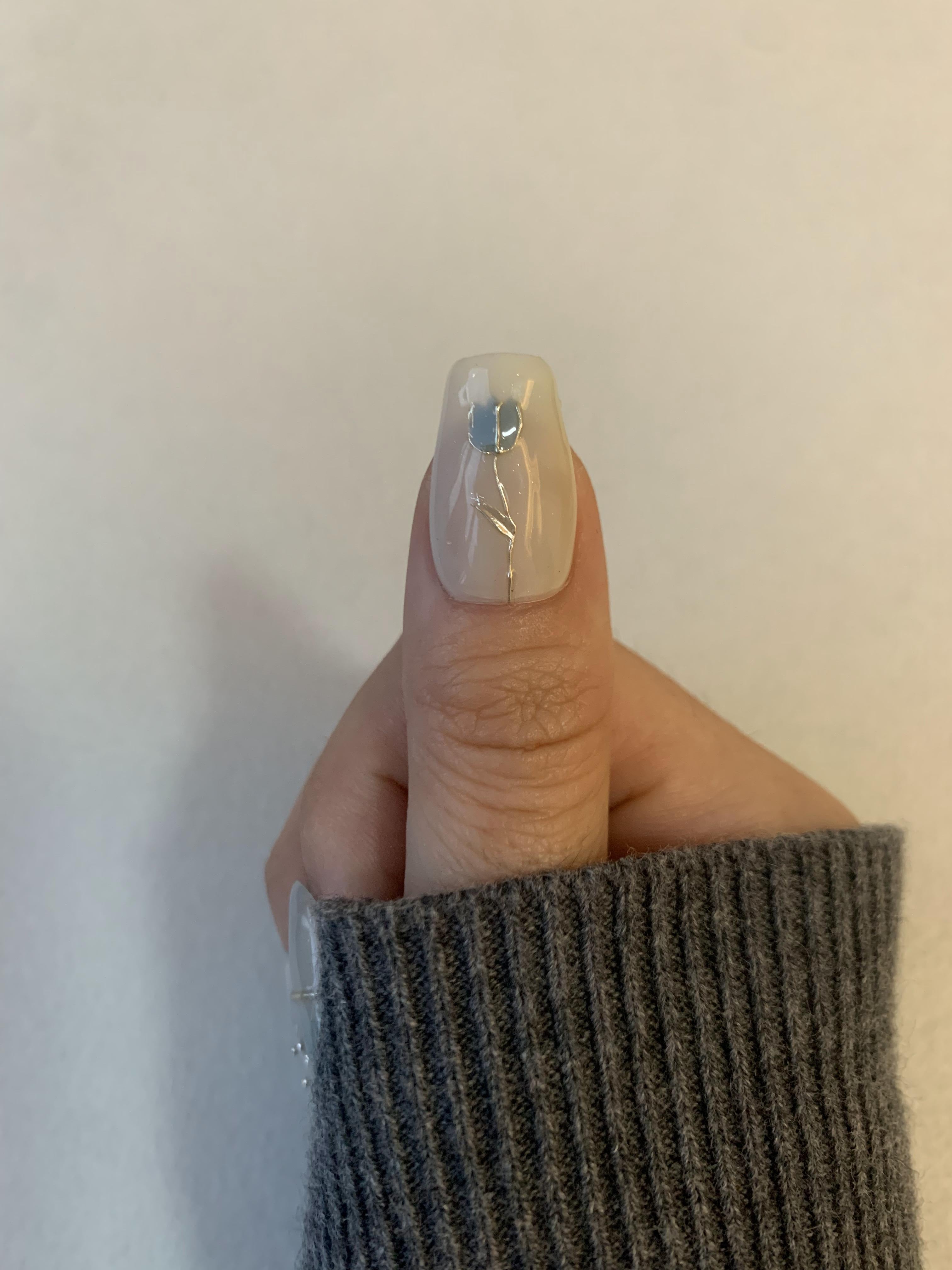 Blue Roses Elegant Press-On Nails for Weddings